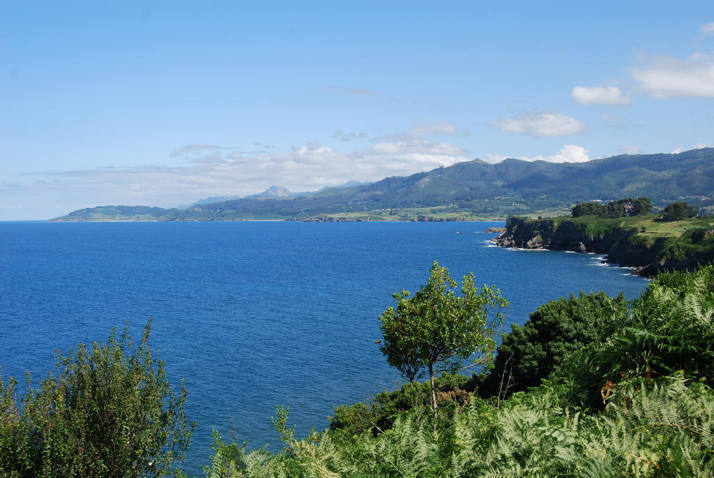 Hotel Monte Y Mar Colunga Buitenkant foto