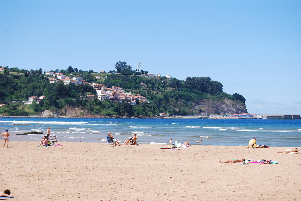 Hotel Monte Y Mar Colunga Buitenkant foto