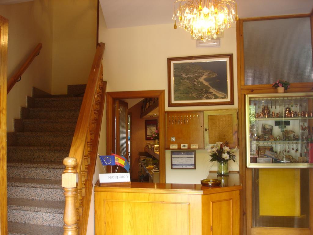 Hotel Monte Y Mar Colunga Buitenkant foto